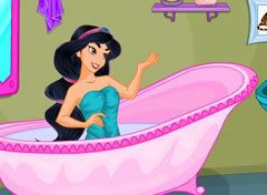 Jasmine Decorando o Banheiro
