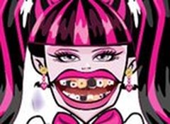 Monster High Draculaura no Dentista